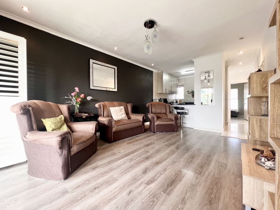 3 Bedroom Property for Sale in Flamingo Vlei Western Cape